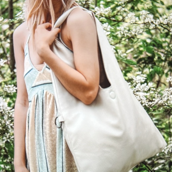 ❣️5 items for 25.00 Hobo bag with matching small bag So soft vegan leather💕 - Picture 1 of 6